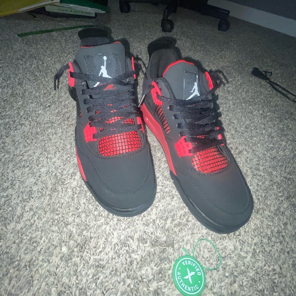 Jordan Athletic Shoes Black Red